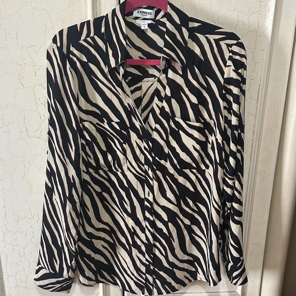 Express Women's Zebra Print Button Down Portofino Shirt - Picture 1 of 1